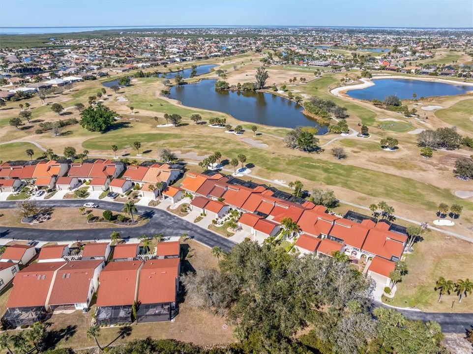 На продажу: $335,000 (3 спален, 2 ванн, 1835 Квадратных фут)