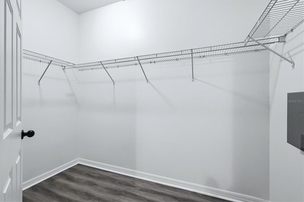 For Rent: $2,000 (3 beds, 2 baths, 1776 Square Feet)