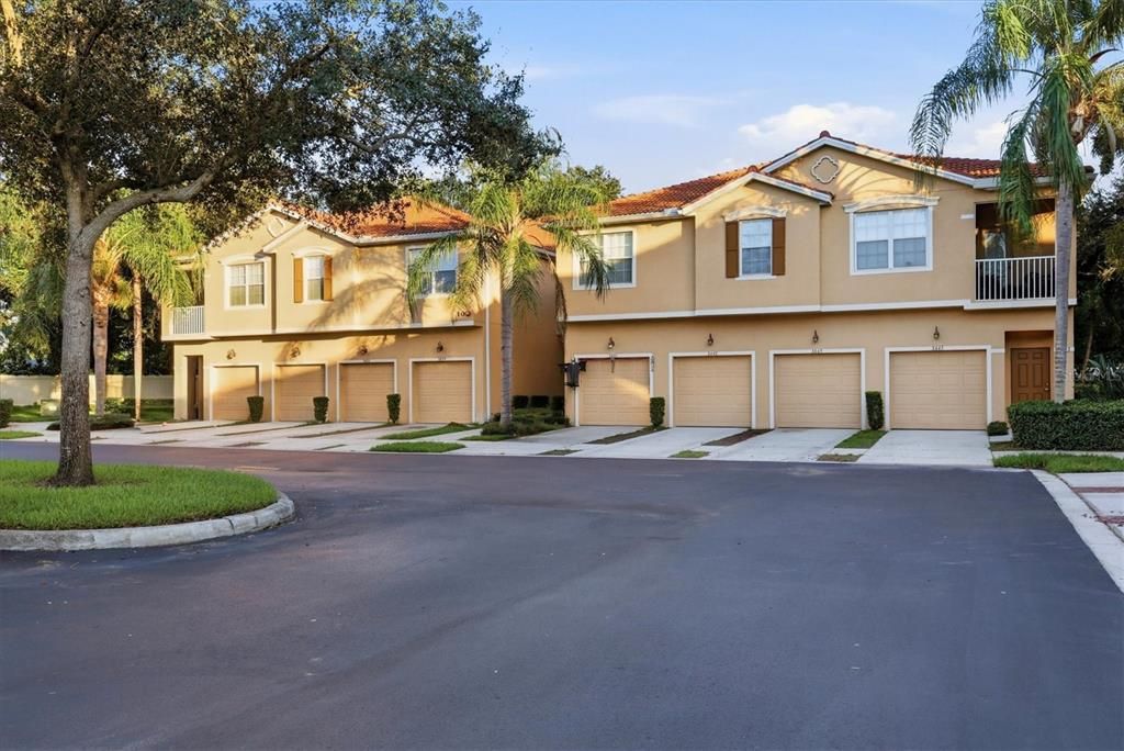 For Rent: $2,000 (3 beds, 2 baths, 1776 Square Feet)
