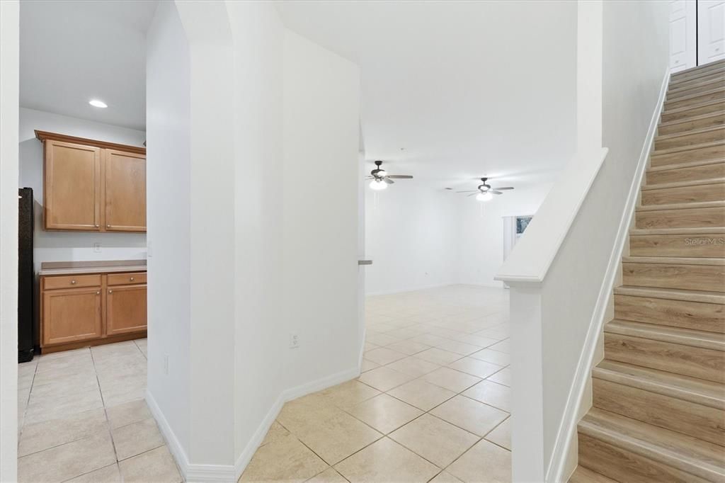 For Rent: $2,000 (3 beds, 2 baths, 1776 Square Feet)