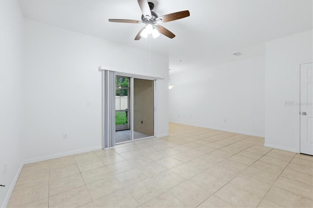 For Rent: $2,000 (3 beds, 2 baths, 1776 Square Feet)