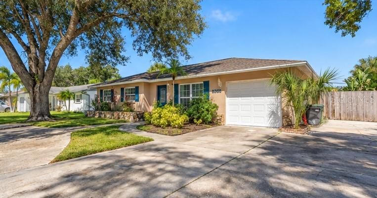 For Sale: $495,000 (3 beds, 2 baths, 1430 Square Feet)