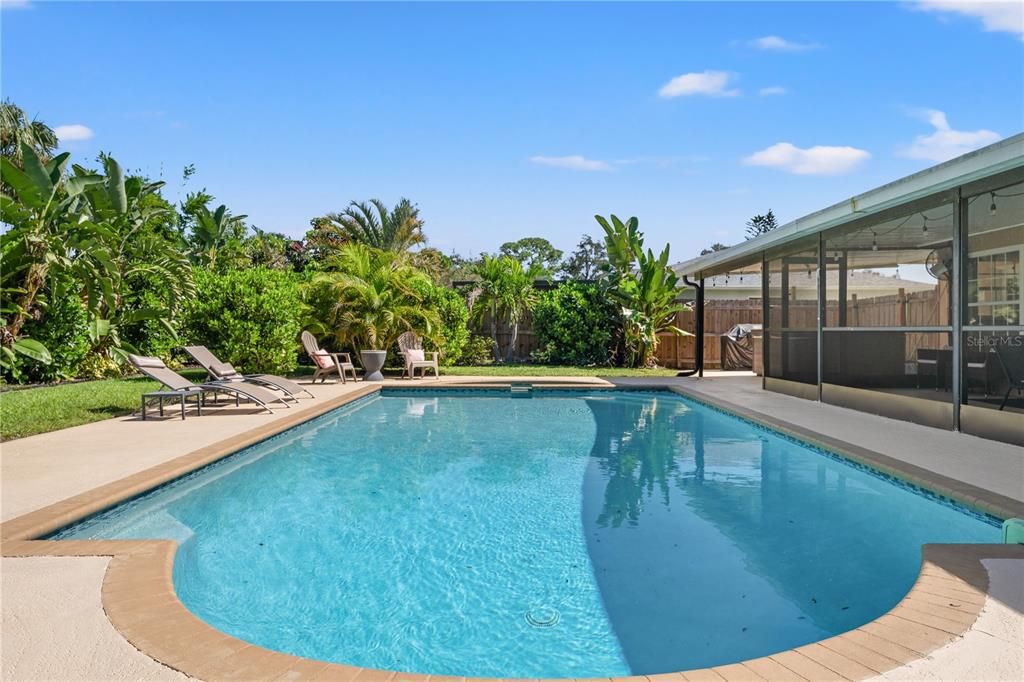 For Sale: $495,000 (3 beds, 2 baths, 1430 Square Feet)