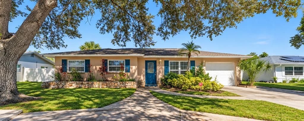For Sale: $495,000 (3 beds, 2 baths, 1430 Square Feet)