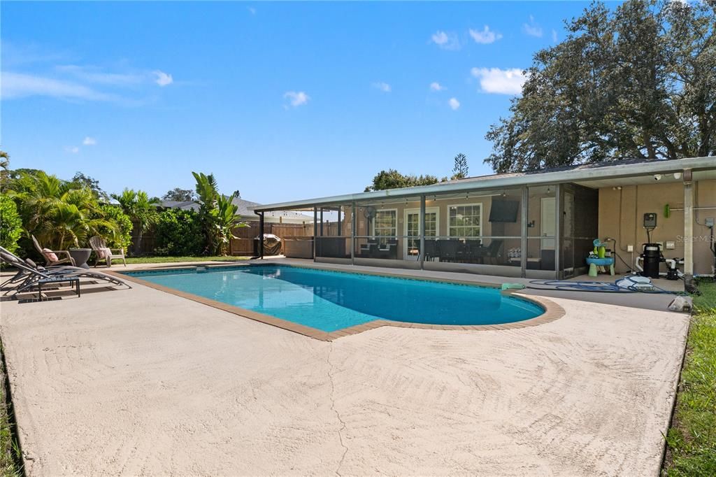 For Sale: $495,000 (3 beds, 2 baths, 1430 Square Feet)