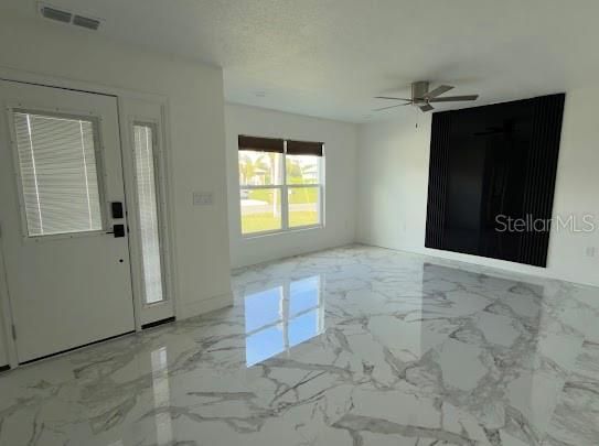 For Sale: $279,999 (3 beds, 2 baths, 1320 Square Feet)