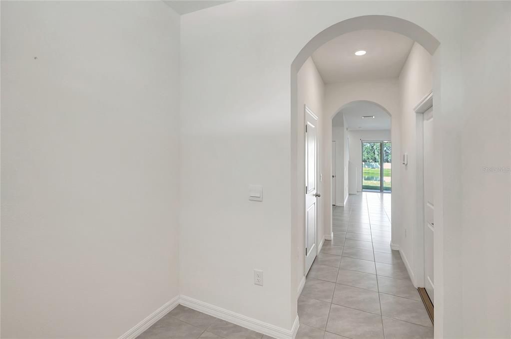 For Sale: $265,000 (3 beds, 2 baths, 1673 Square Feet)