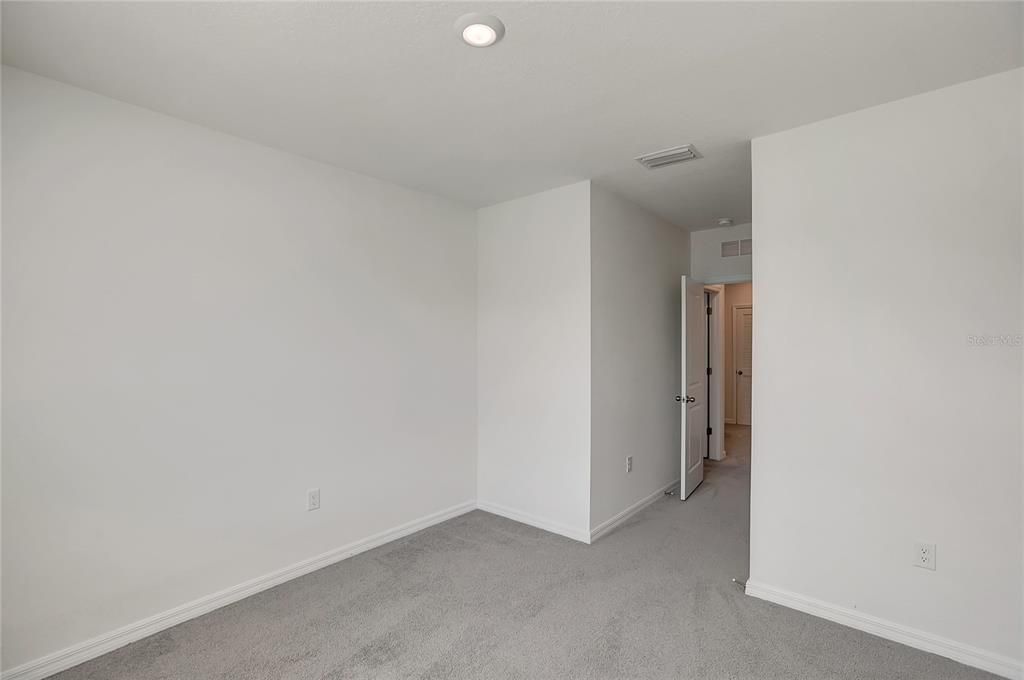 For Sale: $265,000 (3 beds, 2 baths, 1673 Square Feet)