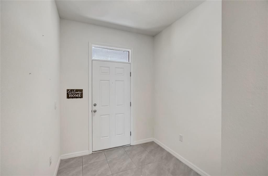 For Sale: $265,000 (3 beds, 2 baths, 1673 Square Feet)