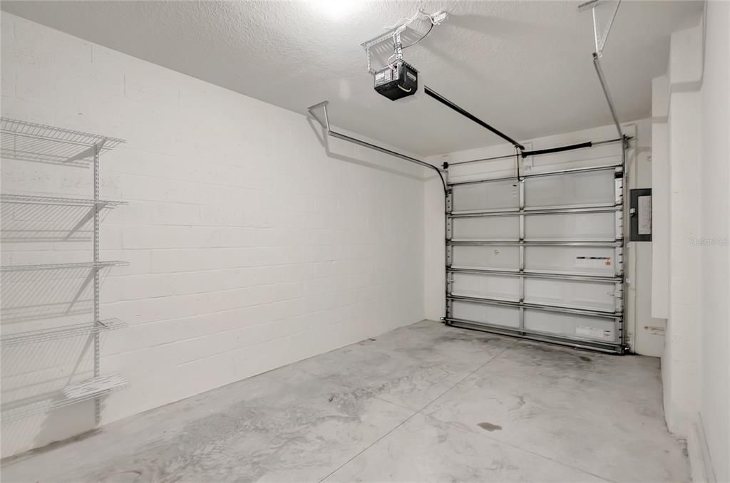 For Sale: $265,000 (3 beds, 2 baths, 1673 Square Feet)