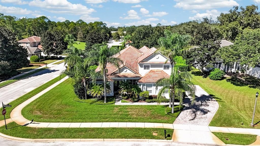 For Sale: $1,100,000 (4 beds, 4 baths, 3887 Square Feet)