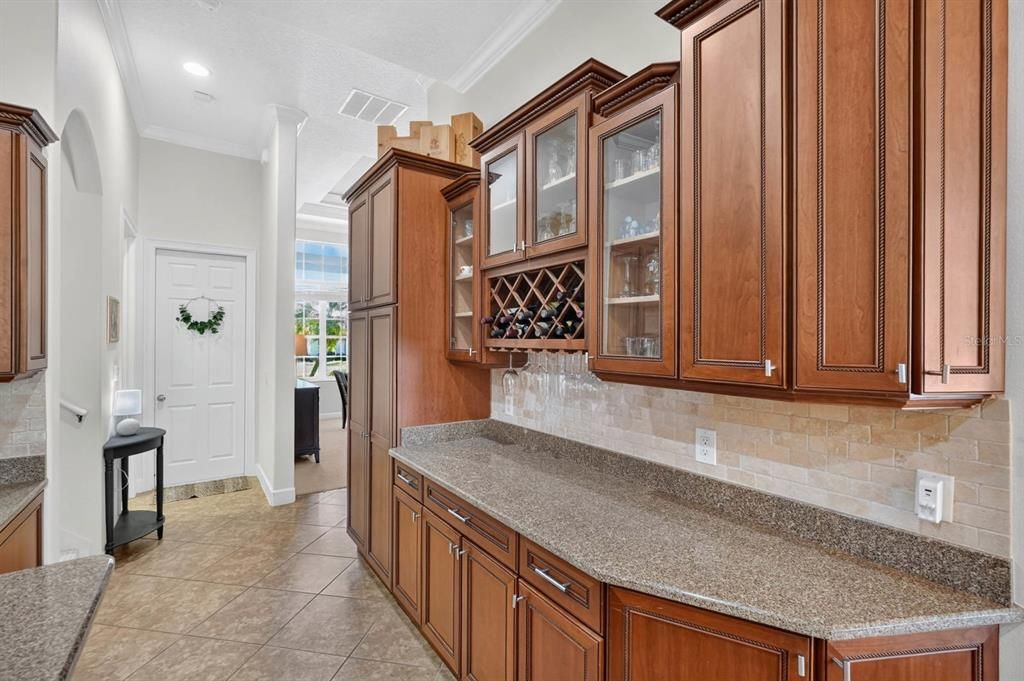 For Sale: $1,100,000 (4 beds, 4 baths, 3887 Square Feet)