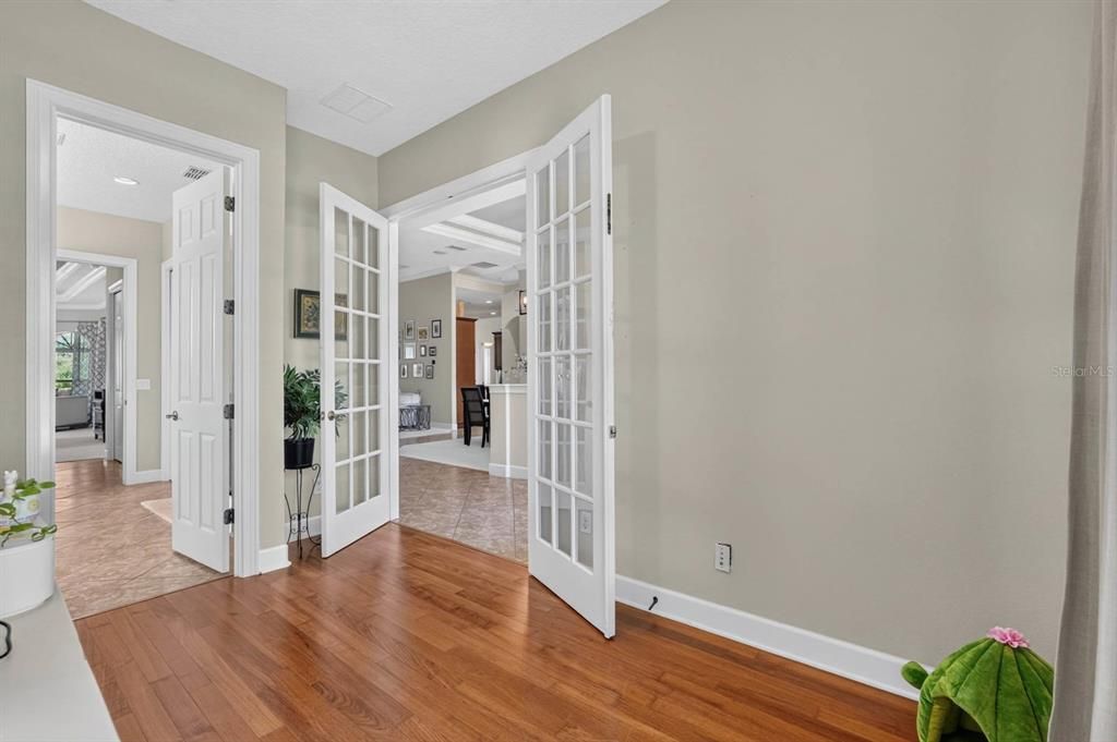 For Sale: $1,100,000 (4 beds, 4 baths, 3887 Square Feet)