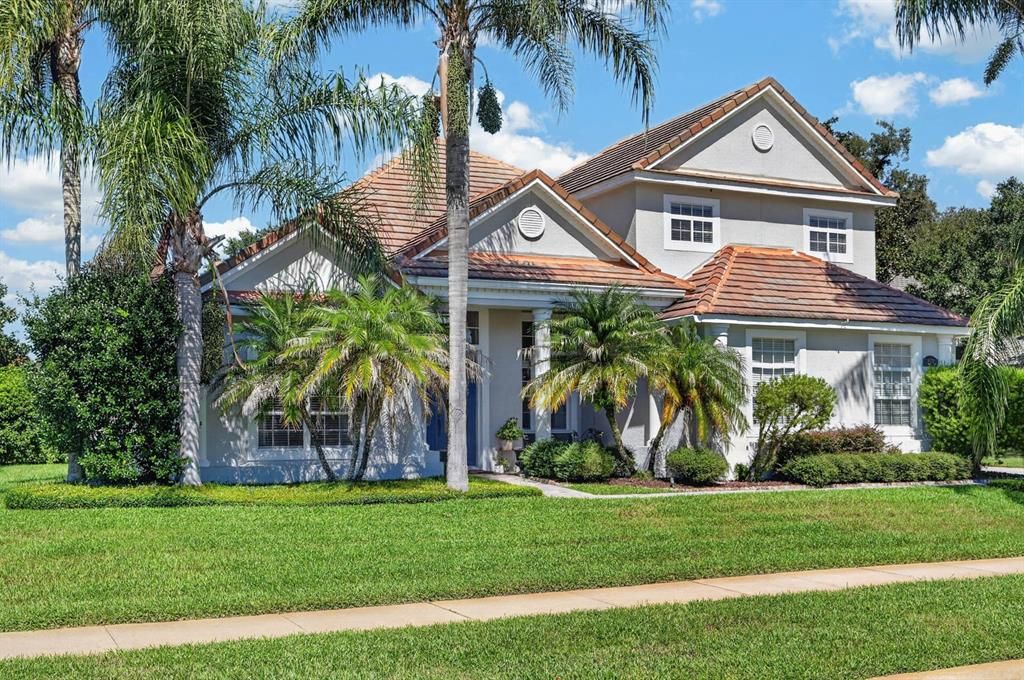 For Sale: $1,100,000 (4 beds, 4 baths, 3887 Square Feet)