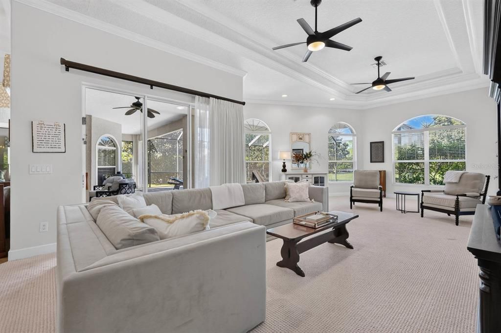 For Sale: $1,100,000 (4 beds, 4 baths, 3887 Square Feet)