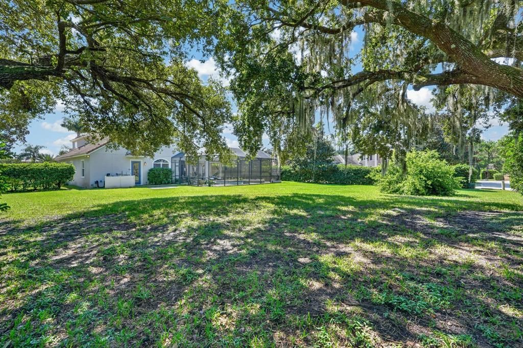 For Sale: $1,100,000 (4 beds, 4 baths, 3887 Square Feet)