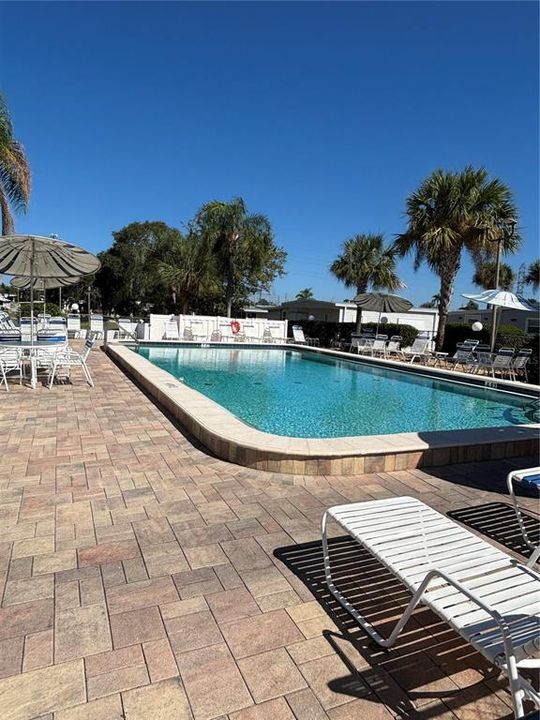 For Sale: $249,000 (2 beds, 2 baths, 1081 Square Feet)