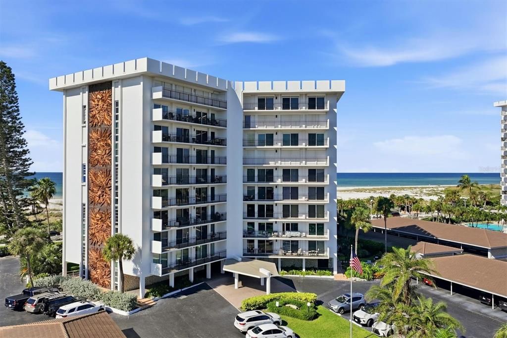 For Sale: $1,075,000 (2 beds, 2 baths, 1275 Square Feet)