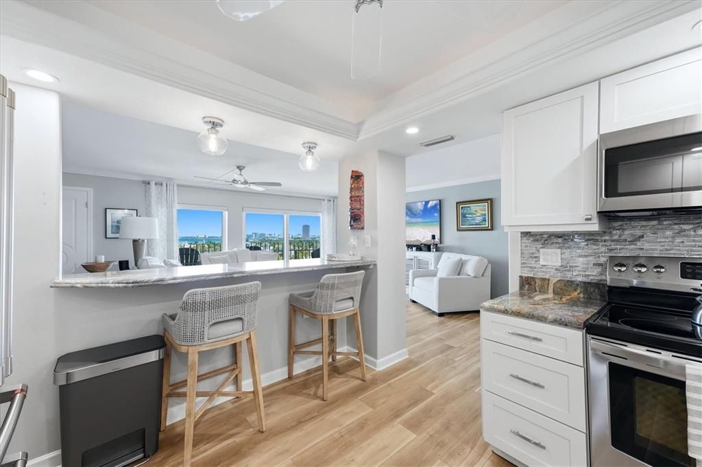 For Sale: $1,075,000 (2 beds, 2 baths, 1275 Square Feet)