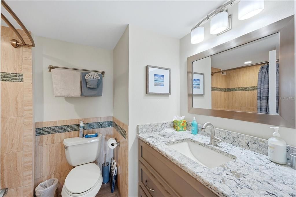 For Sale: $1,075,000 (2 beds, 2 baths, 1275 Square Feet)