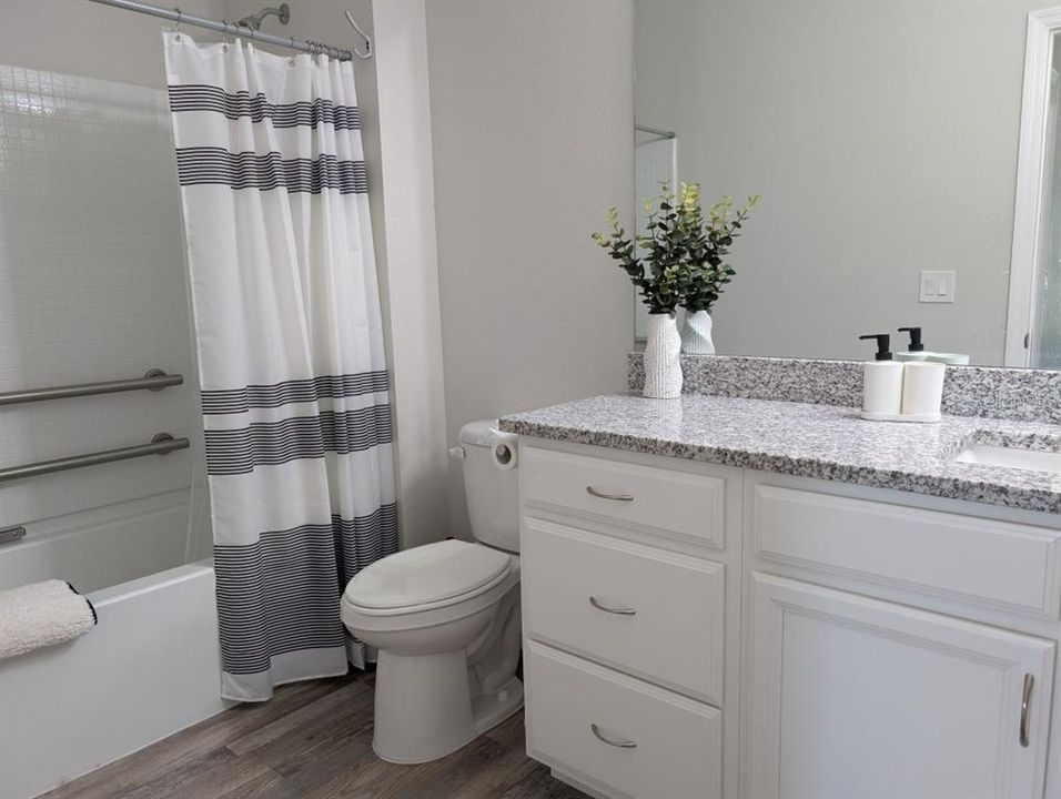 For Rent: $1,899 (3 beds, 2 baths, 1208 Square Feet)