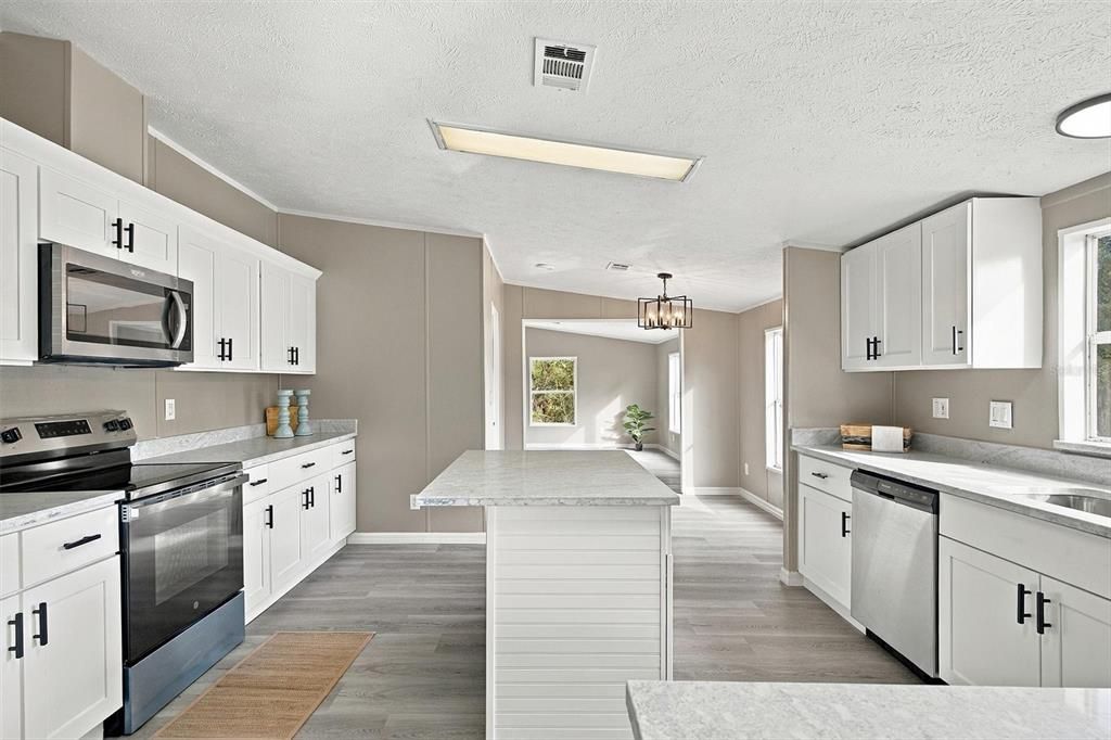 For Sale: $214,950 (4 beds, 2 baths, 2280 Square Feet)