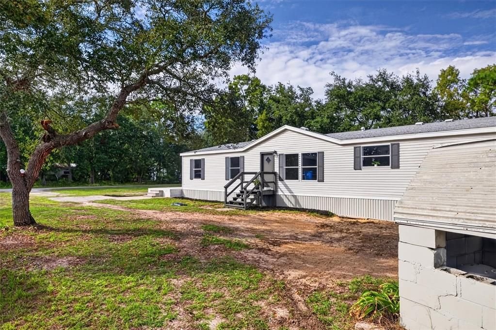 For Sale: $214,950 (4 beds, 2 baths, 2280 Square Feet)