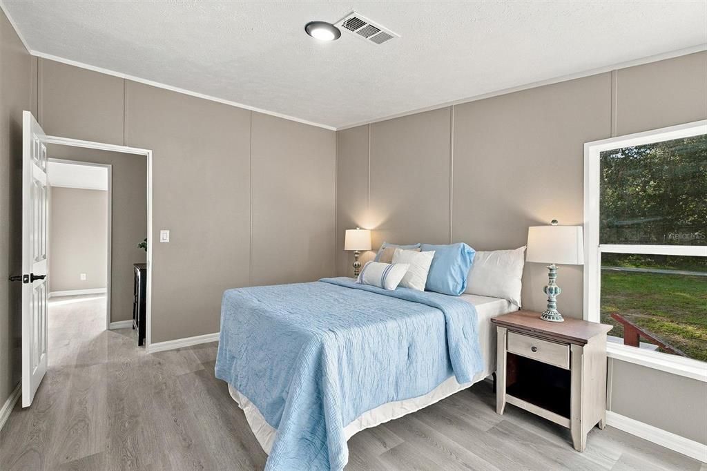 For Sale: $214,950 (4 beds, 2 baths, 2280 Square Feet)