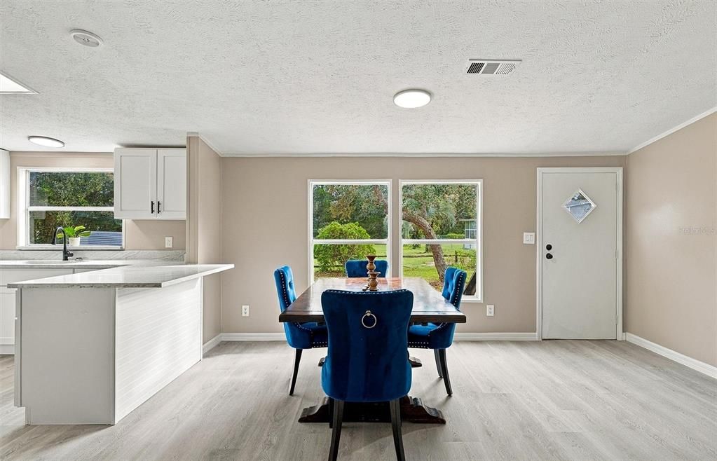For Sale: $214,950 (4 beds, 2 baths, 2280 Square Feet)