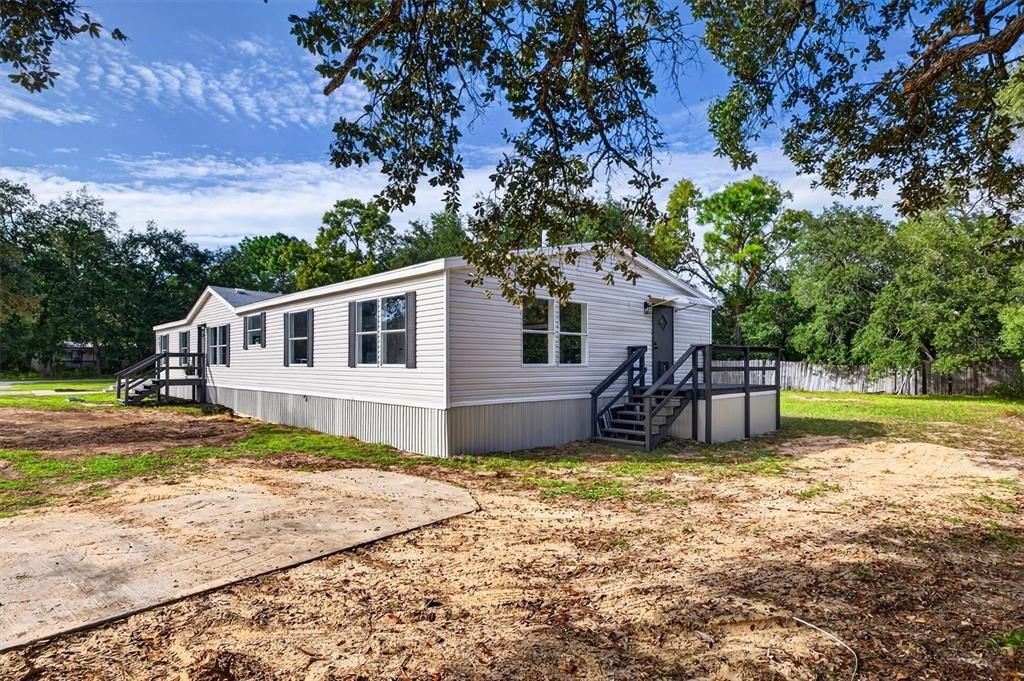 For Sale: $214,950 (4 beds, 2 baths, 2280 Square Feet)