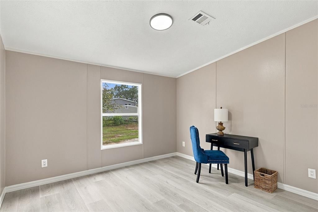 For Sale: $214,950 (4 beds, 2 baths, 2280 Square Feet)