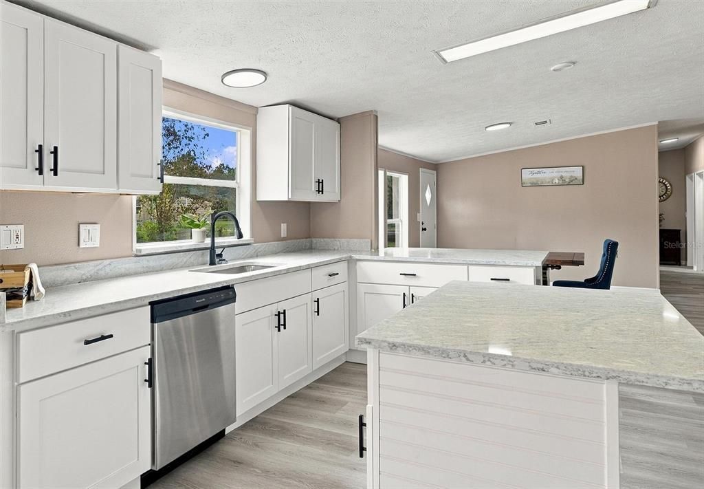 For Sale: $214,950 (4 beds, 2 baths, 2280 Square Feet)