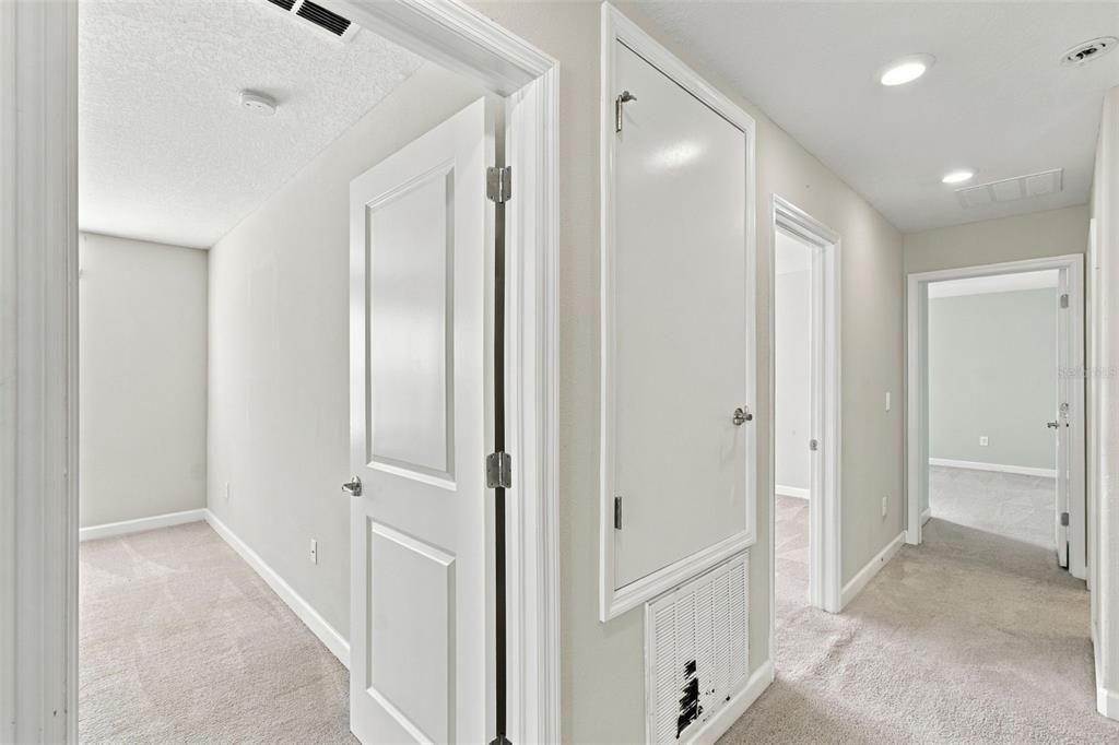For Sale: $410,000 (4 beds, 2 baths, 2974 Square Feet)