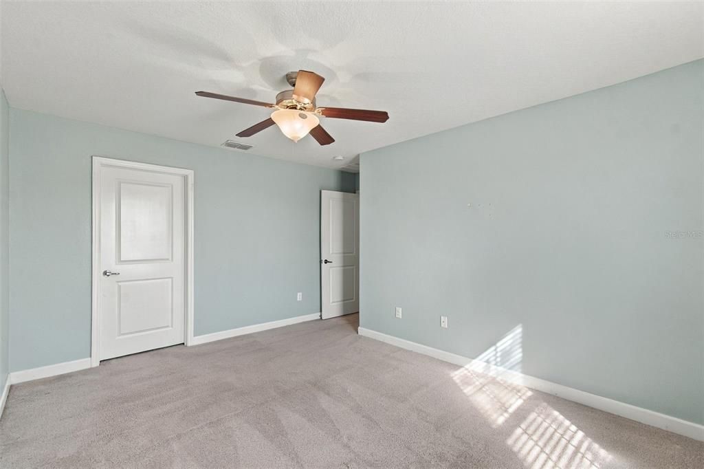 For Sale: $410,000 (4 beds, 2 baths, 2974 Square Feet)