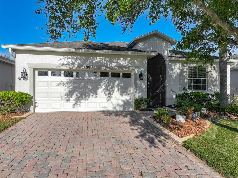 For Rent: $2,400 (3 beds, 2 baths, 1672 Square Feet)