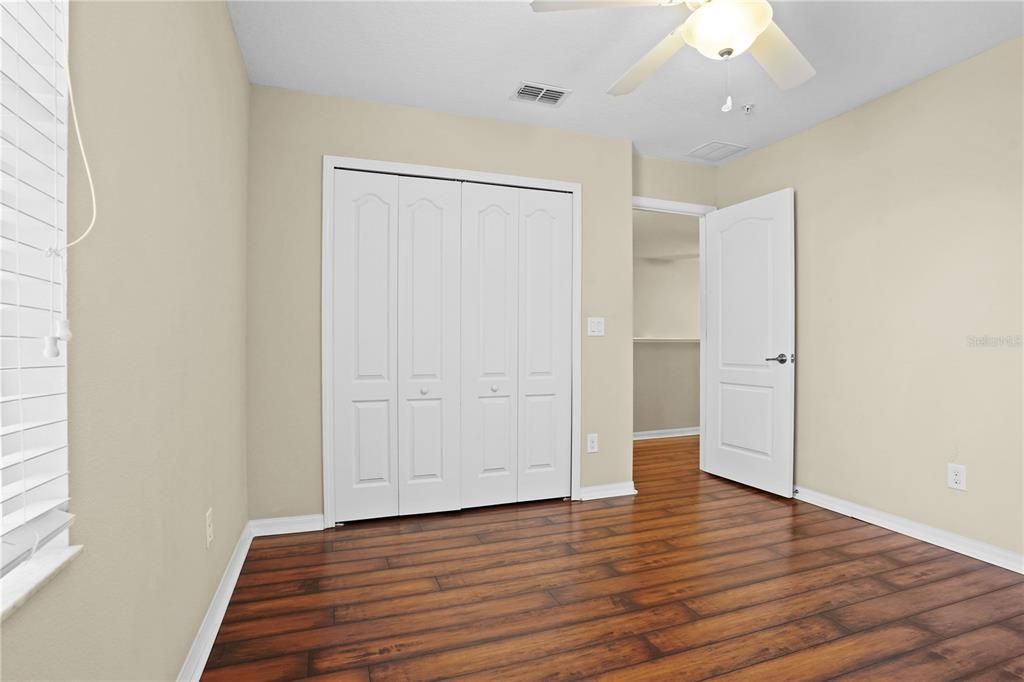 For Sale: $375,000 (3 beds, 2 baths, 1734 Square Feet)