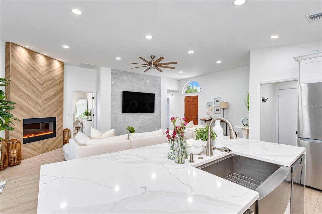 En Venta: $575,000 (3 camas, 2 baños, 1518 Pies cuadrados)