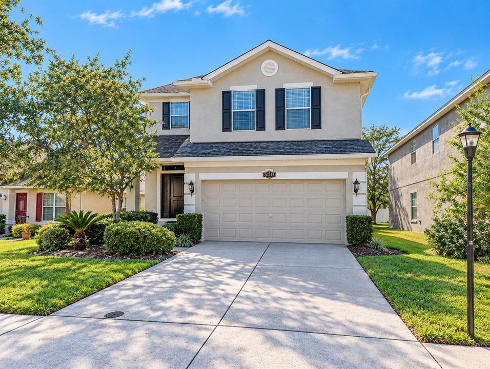 For Sale: $415,000 (4 beds, 2 baths, 2500 Square Feet)