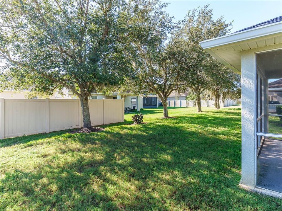 For Sale: $415,000 (4 beds, 2 baths, 2500 Square Feet)