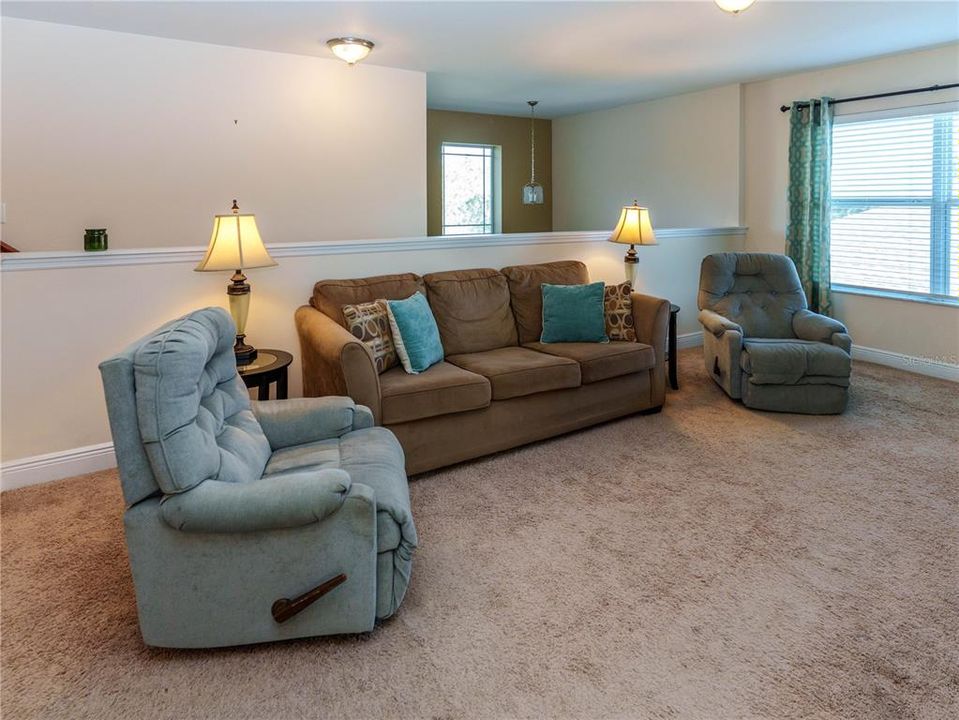 For Sale: $415,000 (4 beds, 2 baths, 2500 Square Feet)