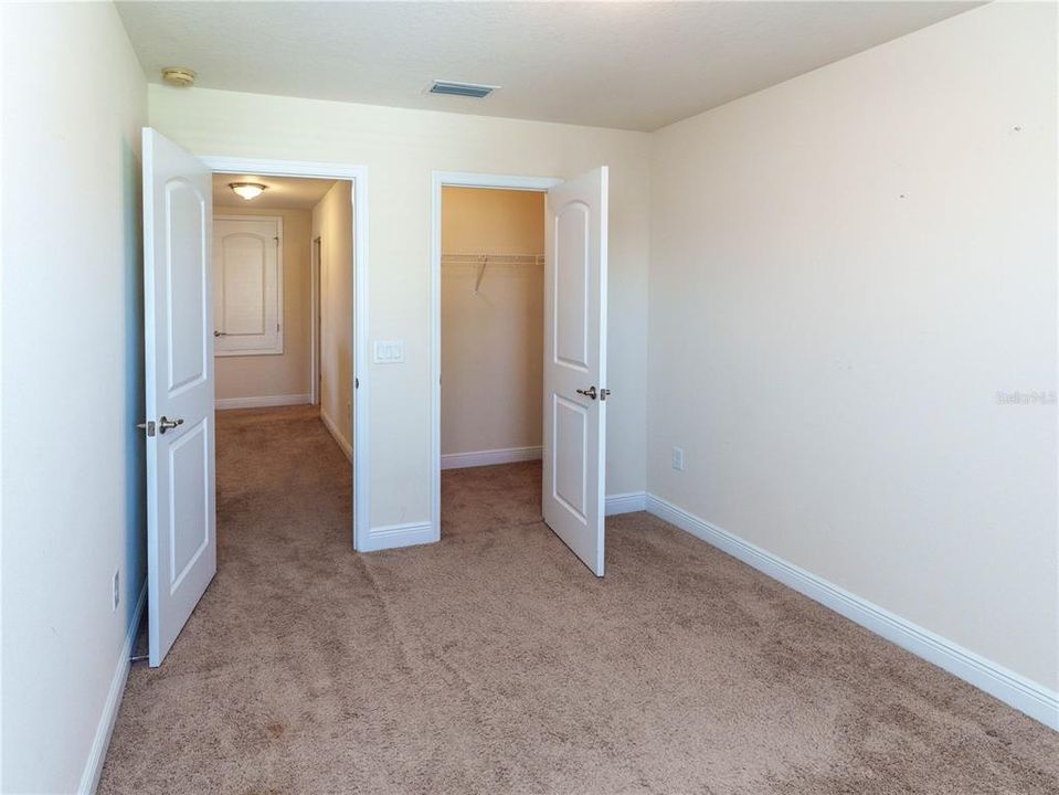 For Sale: $415,000 (4 beds, 2 baths, 2500 Square Feet)