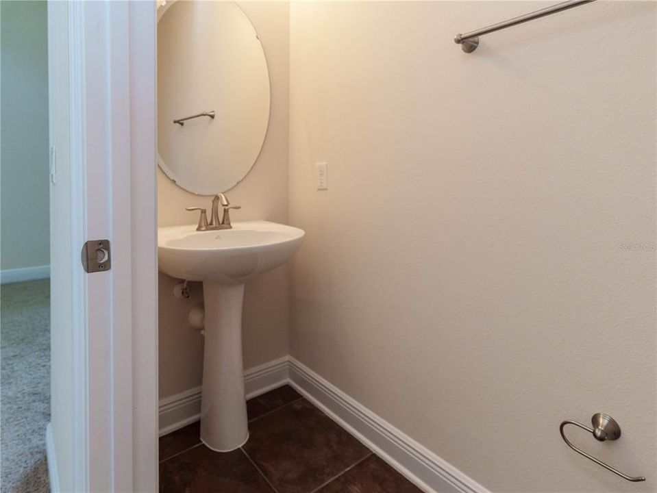 For Sale: $415,000 (4 beds, 2 baths, 2500 Square Feet)