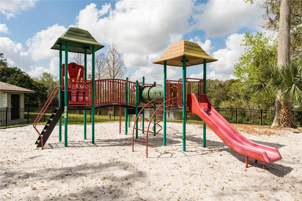 For Rent: $1,595 (2 beds, 2 baths, 972 Square Feet)