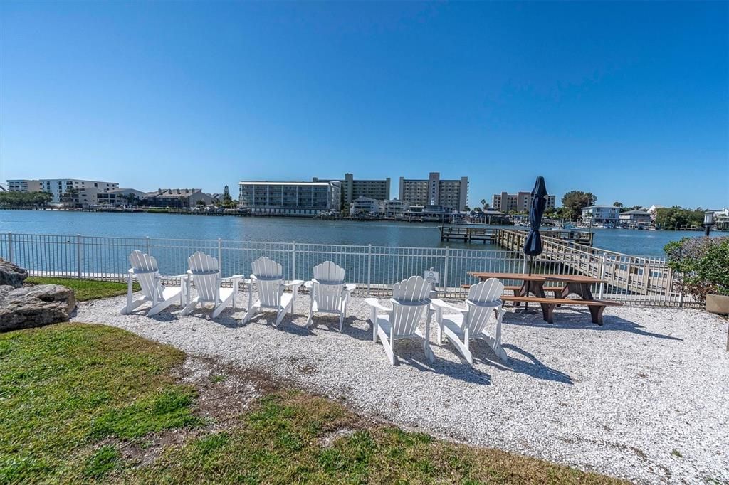 For Sale: $795,000 (4 beds, 2 baths, 2085 Square Feet)