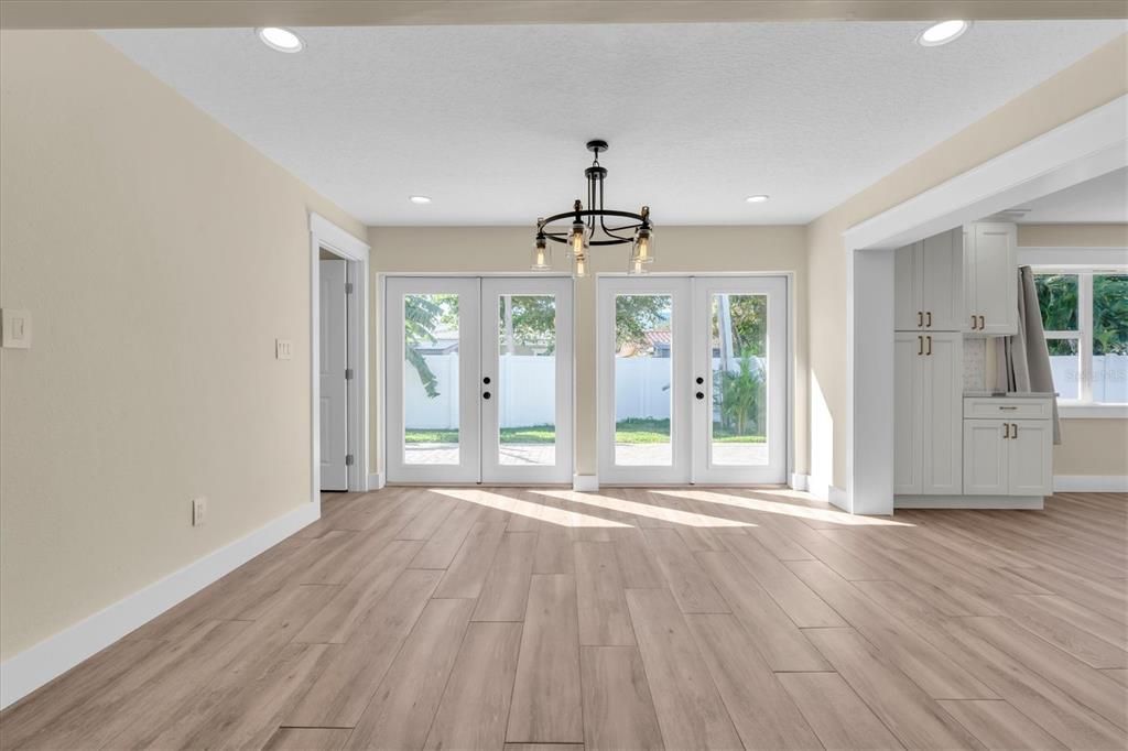 For Sale: $795,000 (4 beds, 2 baths, 2085 Square Feet)