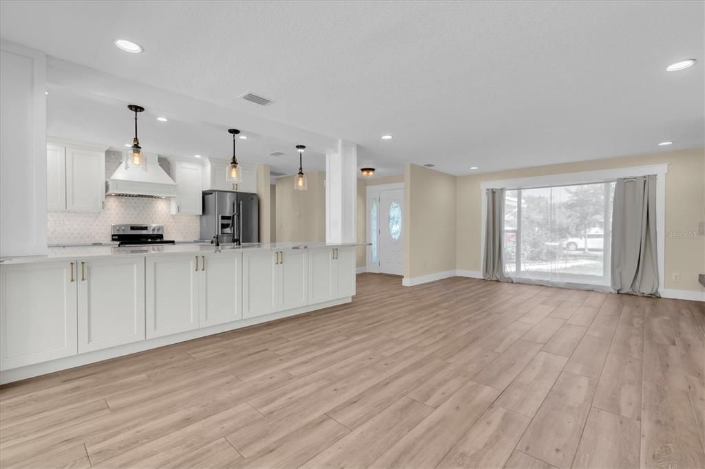 For Sale: $795,000 (4 beds, 2 baths, 2085 Square Feet)