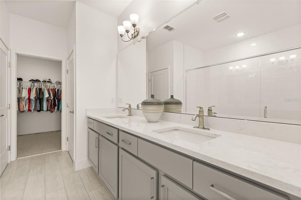 For Sale: $539,000 (3 beds, 3 baths, 2292 Square Feet)