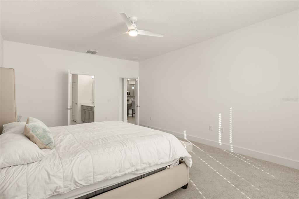 For Sale: $539,000 (3 beds, 3 baths, 2292 Square Feet)