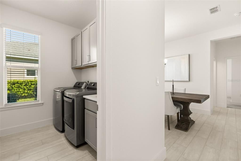 For Sale: $539,000 (3 beds, 3 baths, 2292 Square Feet)