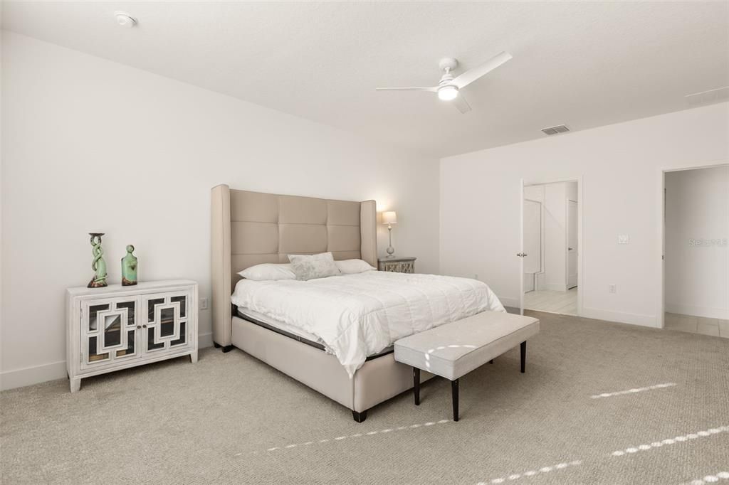 For Sale: $539,000 (3 beds, 3 baths, 2292 Square Feet)